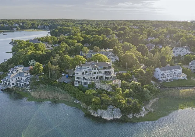 Homes for sale in Cohasset, MA | 131 Nichols Road #6, Cohasset, MA 02025 | MLS# 73536642