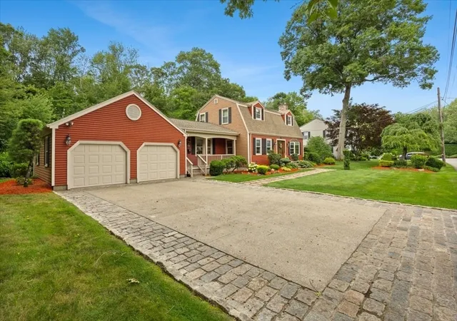 Photo 3 of Sale Pending at 195 Colonial Dr, Somerset, MA 02726 | MLS# 73553797 | Listing updated on 2026-09-29