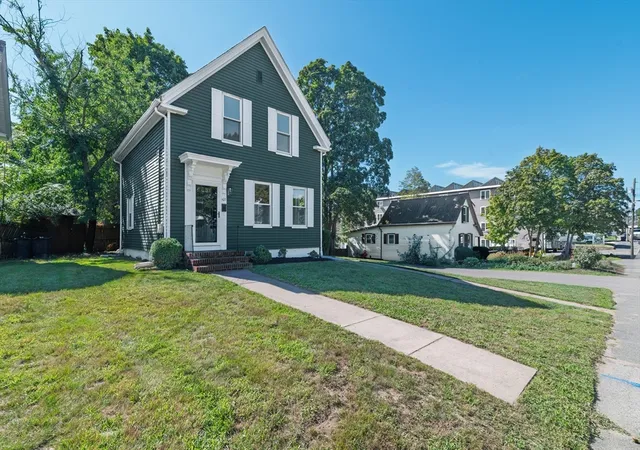 Photo 1 of Single family home for sale at 107 E Water Street, Rockland, MA 02370 | MLS# 73569329 | Listing updated on 2026-10-03