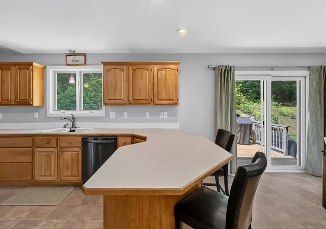 Photo 3 of Sale Pending at 170 Queen Lake Rd, Phillipston, MA 01331 | MLS# 73563257 | Listing updated on 2026-09-29