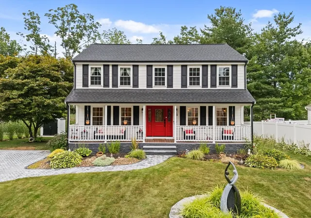 Photo 2 of Single family home for sale at 31 Lauren Way, Lowell, MA 01854 | MLS# 73562061 | Listing updated on 2026-09-10