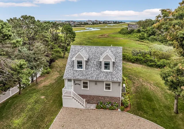 Photo 1 of Single family home for sale at 4 Arrowhead Cir, East Sandwich, MA 02537 | MLS# 73551715 | Listing updated on 2026-08-14