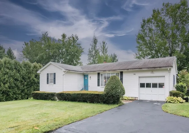1st image of 90 Columbia Dr, Amherst, MA 01002 | MLS# 73565534