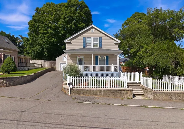 4th image of 3 Smith Ave, Methuen, MA 01844 | MLS# 73558135