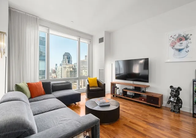 Photo 4 of Condo for sale at 500 Atlantic Ave #21M, Boston, MA 02210 | MLS# 73568692 | Listing updated on 2026-08-30