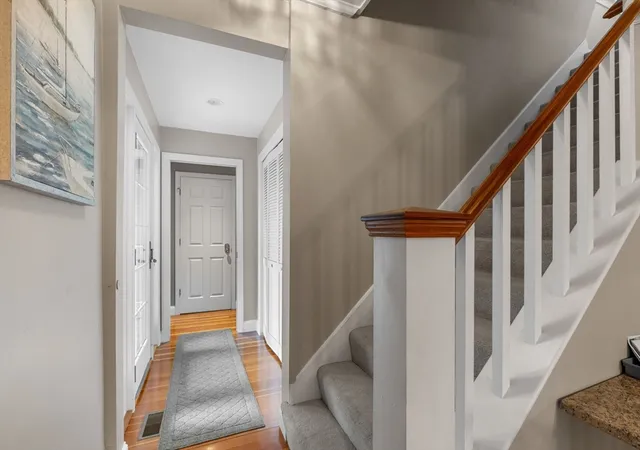 5th image of 621 W Falmouth Hwy, Falmouth, MA 02540 | MLS# 73552518