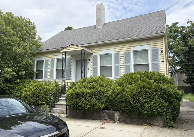 1st image of 72 Walden St, New Bedford, MA 02740 | MLS# 73536535