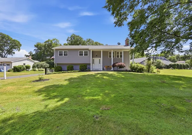 Homes for sale in Westfield, MA | 83 Eastwood Dr, Westfield, MA 01085 | MLS# 73544984