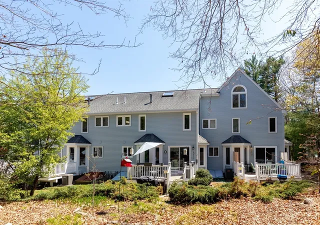 3rd image of 35 Pilgrim Vlg Rd, Taunton, MA 02780