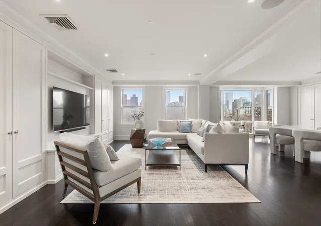 3rd image of 2 Commonwealth #10A, Boston, MA 02116 | MLS# 73497764