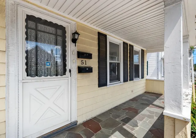 3rd image of 51 Oakland Street, Malden, MA 02148 | MLS# 73565114