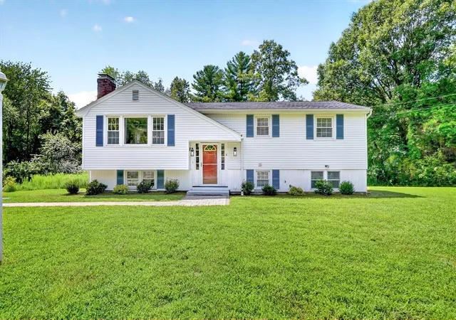 1st image of 11 Appletree, Bedford, MA 01730 | MLS# 73565589
