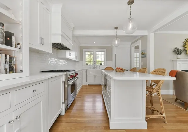 Homes for sale in Cohasset, MA | 36 Stockbridge St, Cohasset, MA 02025 | MLS# 73509655