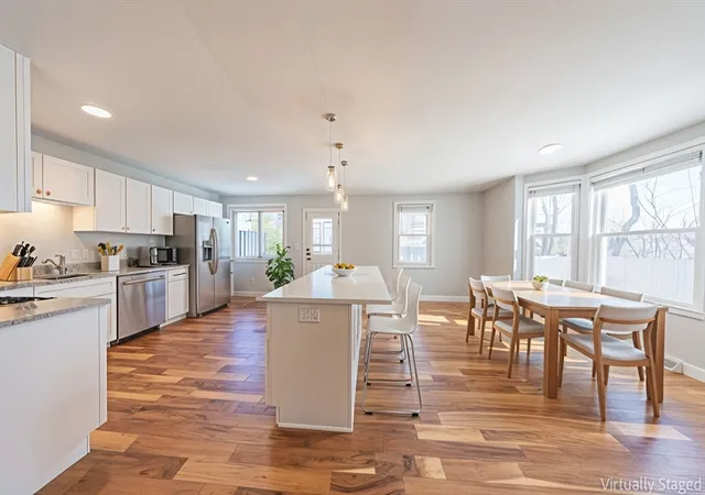 4th image of 4 Rowe Ct #4, Roslindale, MA 02131 | MLS# 73482953