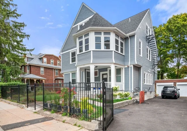 18th image of 7 Waumbeck #2, Dorchester, MA 02121 | MLS# 73496552