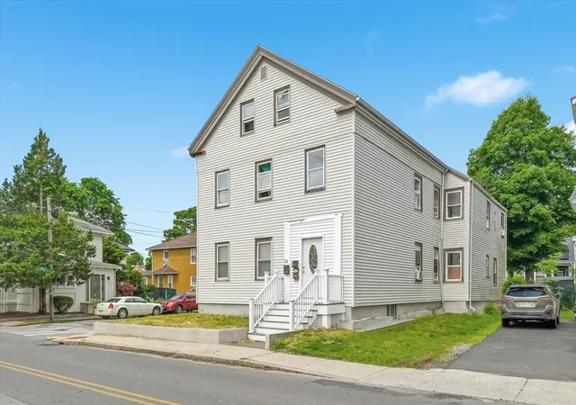 2nd image of 24 Mason St, Salem, MA 01970 | MLS# 73537990