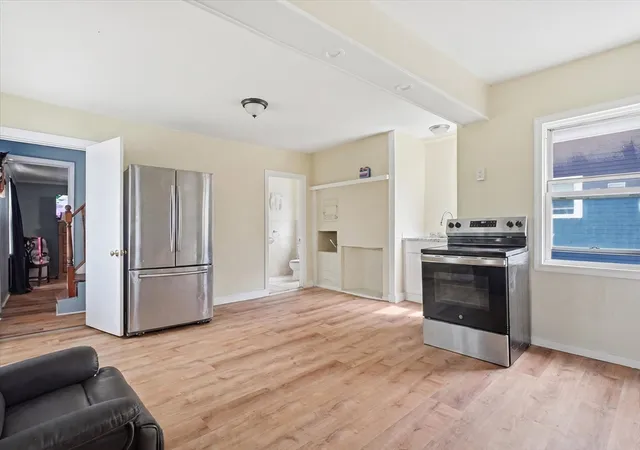 4th image of 24 Mason St, Salem, MA 01970 | MLS# 73537990