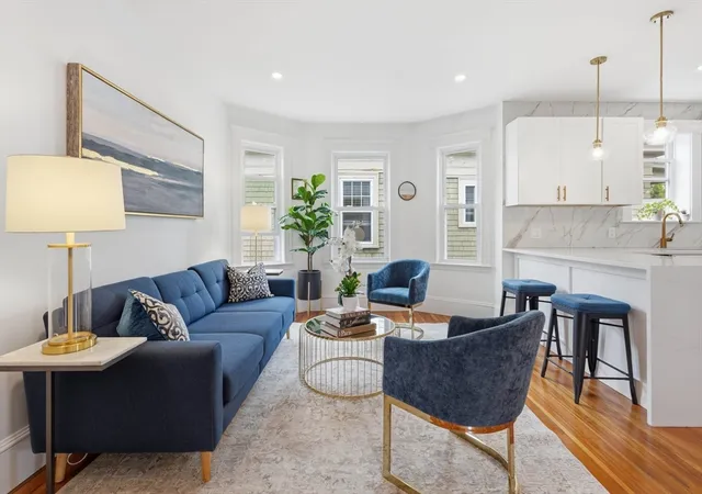 2nd image of 29 31 Cushing St #3, Cambridge, MA 02138 | MLS# 73524902