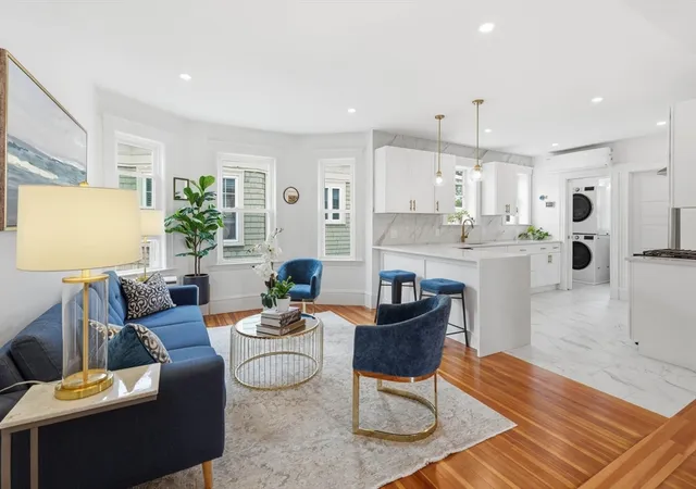 4th image of 29-31 Cushing St, Cambridge, MA 02138