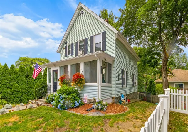 1st image of 17 Palmieri Dr, Hudson, MA 01749 | MLS# 73551040