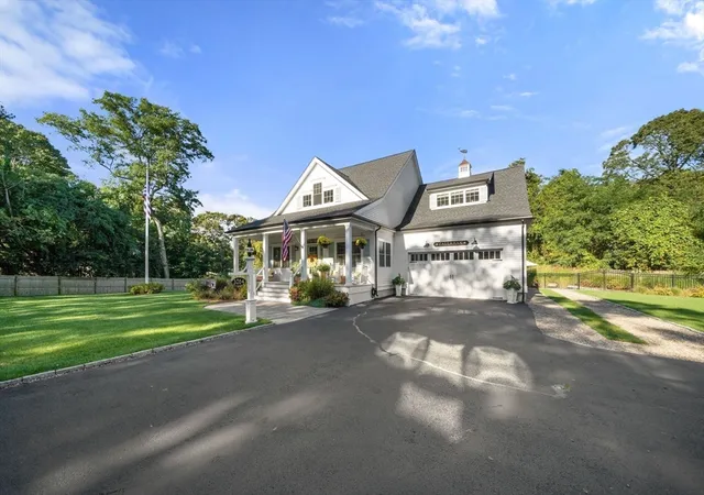 3rd image of 1014 Route 6A, Yarmouth Port, MA 02675 | MLS# 73509522