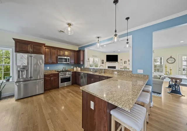 Photo 4 of Single family home for sale at 129 Bay Shore Dr, Plymouth, MA 02360 | MLS# 73569998 | Listing updated on 2026-09-14