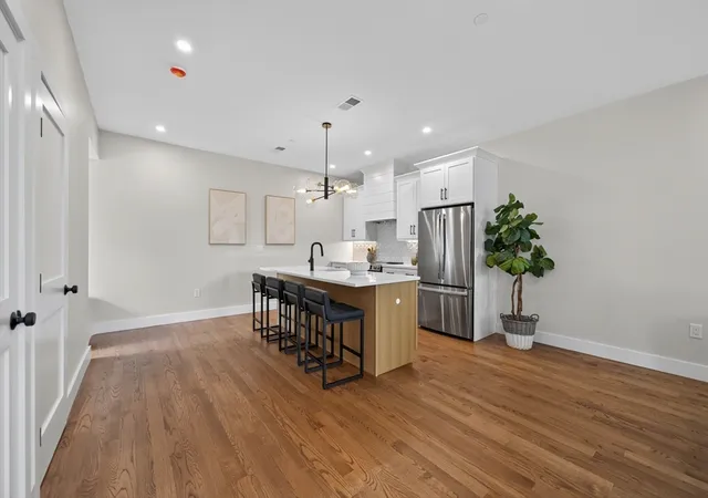 2nd image of 2 Readfield Pl #1, Boston, MA 02119 | MLS# 73558397