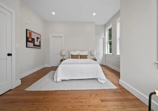 5th image of 2 Readfield Pl, Boston, MA 02119