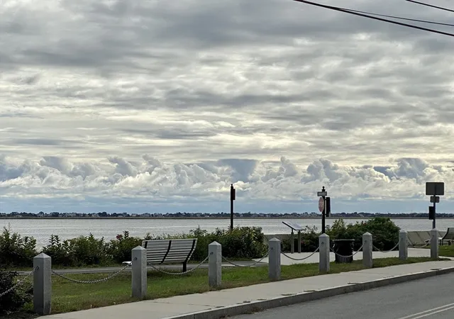 2nd image of 166 Water Street #B, Newburyport, MA 01950 | MLS# 73373800