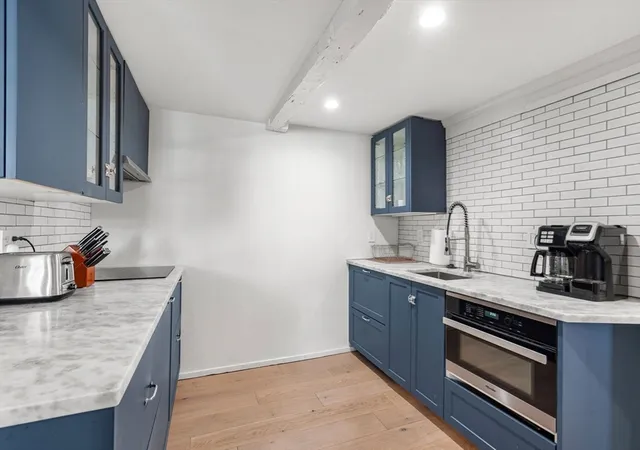 3rd image of 166 Water St, Newburyport, MA 01453