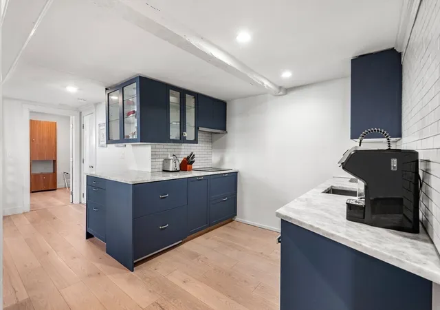 5th image of 166 Water St, Newburyport, MA 01453