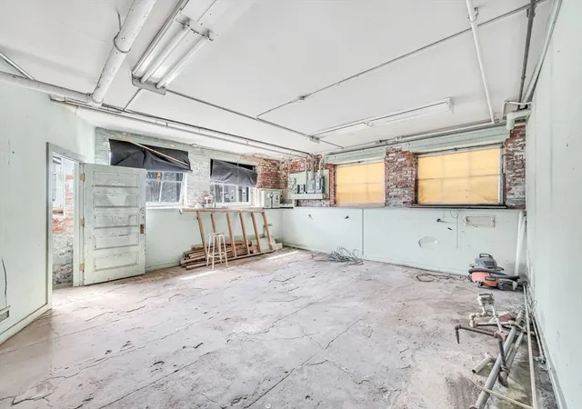 Listing Photo 2 - Condo for sale in building located at 40 Pecks Rd, Pittsfield, MA 01201
