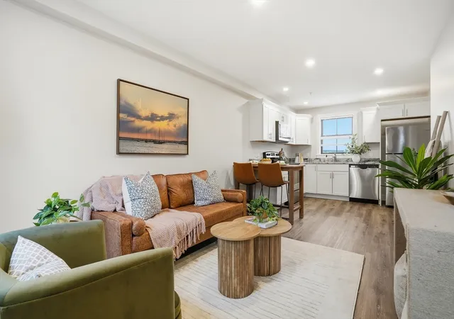 2nd image of 7 Water Street #2, Plymouth, MA 02360 | MLS# 73521928