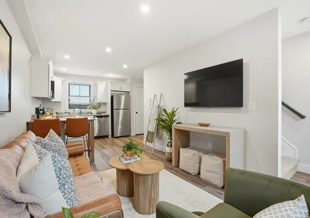 3rd image of 7 Water Street #2, Plymouth, MA 02360 | MLS# 73521928