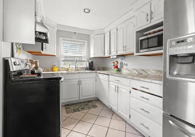 3rd image of 27 Woodside, Salem, MA 01970 | MLS# 73531217