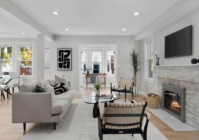 Photo 3 of Single family home for sale at 303 Russett Rd, Chestnut Hill, MA 02467 | MLS# 73492913 | Listing updated on 2026-09-14