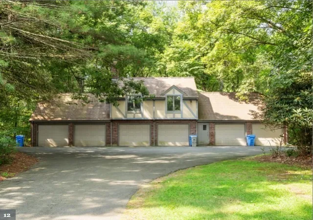 Photo 4 of Sale Pending at 263 South St, Holliston, MA 01746 | MLS# 73568963 | Listing updated on 2026-09-17