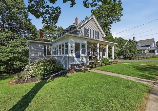 33rd image of 12 Elm Street, Hudson, MA 01749 | MLS# 73560389