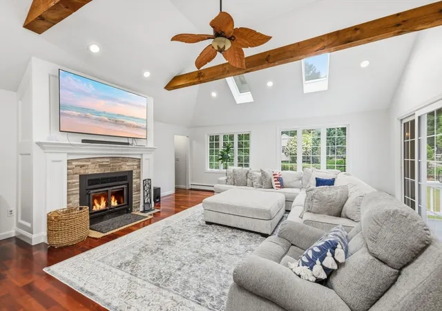 Photo 2 of Single family home for sale at 359 Se Main St, Douglas, MA 01516 | MLS# 73568674 | Listing updated on 2026-09-11