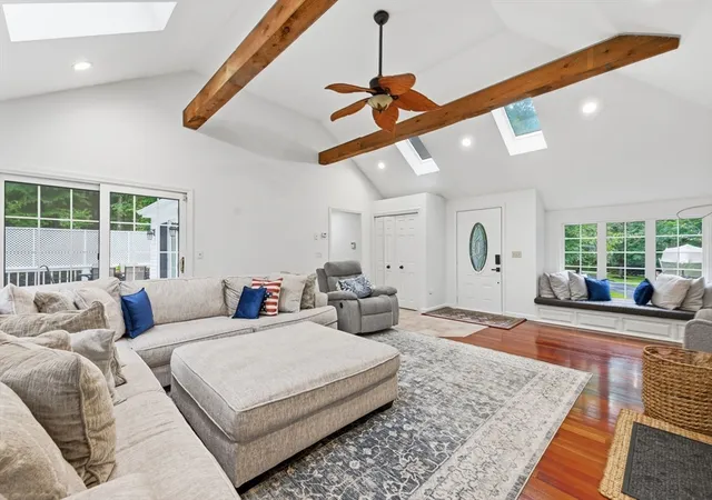 Photo 3 of Single family home for sale at 359 Se Main St, Douglas, MA 01516 | MLS# 73568674 | Listing updated on 2026-09-11