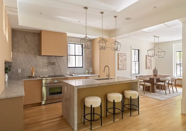 2nd image of 11 Mt Auburn Street #11, Cambridge, MA 02138 | MLS# 73552985