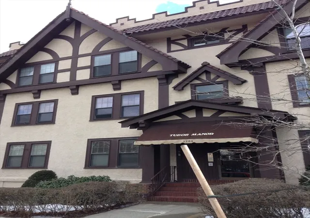 1st image of 1734 Commonwealth Ave #1, Brighton, MA 02135 | MLS# 73557858