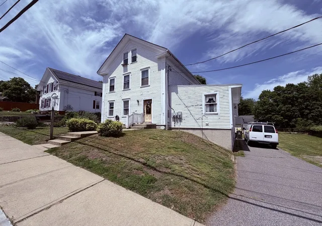 Homes for sale in Somerset, MA | 74 South St, Somerset, MA 02726 | MLS# 73535433