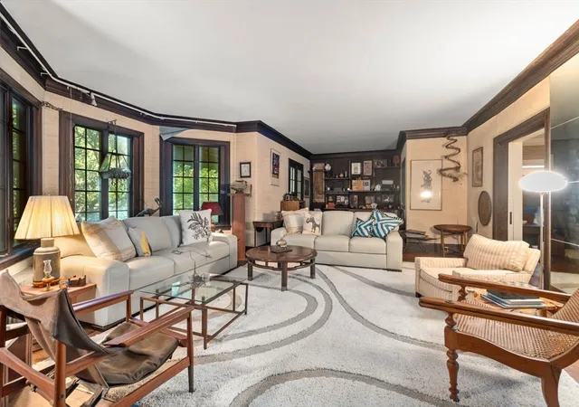 Photo 3 of Sale Pending at 379 Central, Auburndale, MA 02466 | MLS# 73563322 | Listing updated on 2026-08-29