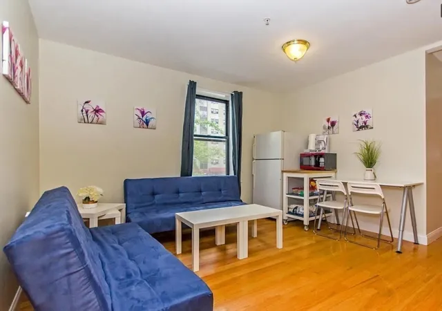 4th image of 106 Tyler St, Boston, MA 02111 | MLS# 73561459
