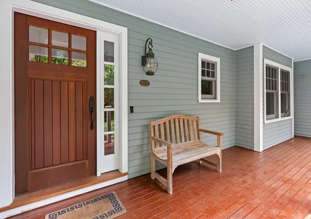 2nd image of 28 Howlett St, Topsfield, MA 01983 | MLS# 73558957