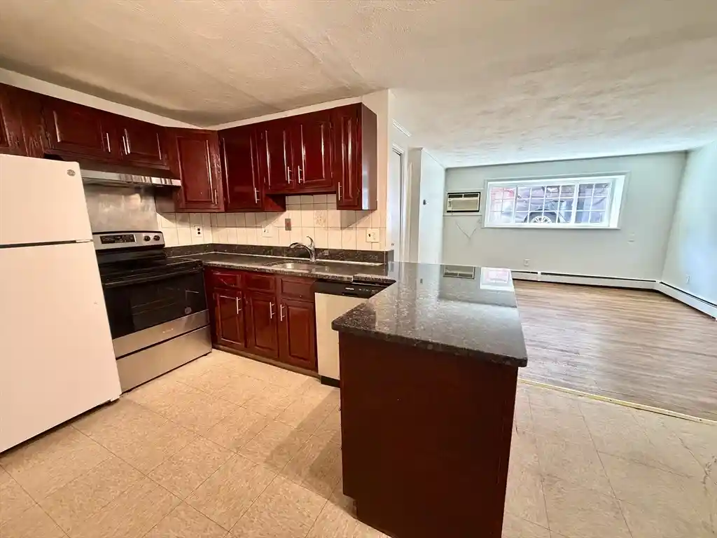 Listing Photo 1 - Condo for sale in 15 Staples Ave located at 15 Staples Ave, Everett, MA 02149 - Unit #18