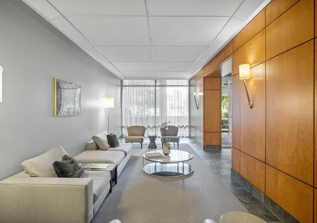 Listing Photo 2 - Condo for sale in building located at 25 Channel Ctr, Boston, MA 02210 - Unit #PH108