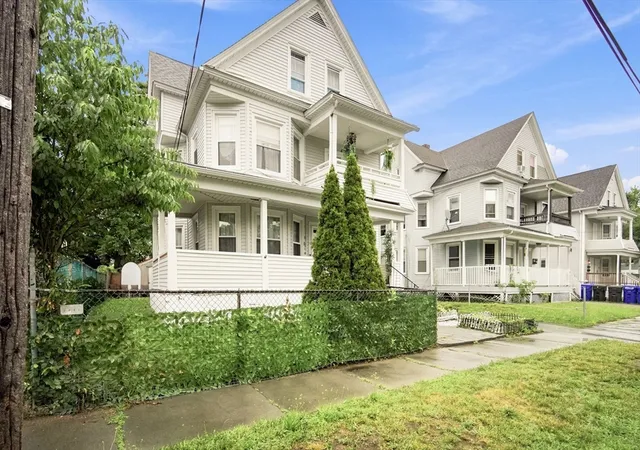 Homes for sale in Springfield, MA | 18 20 Kendall St, Springfield, MA 01104 | MLS# 73549724