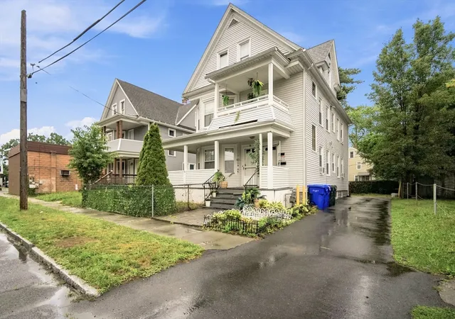 Homes for sale in Springfield, MA | 18-20 Kendall St, Springfield, MA 01104 | MLS# 73549724